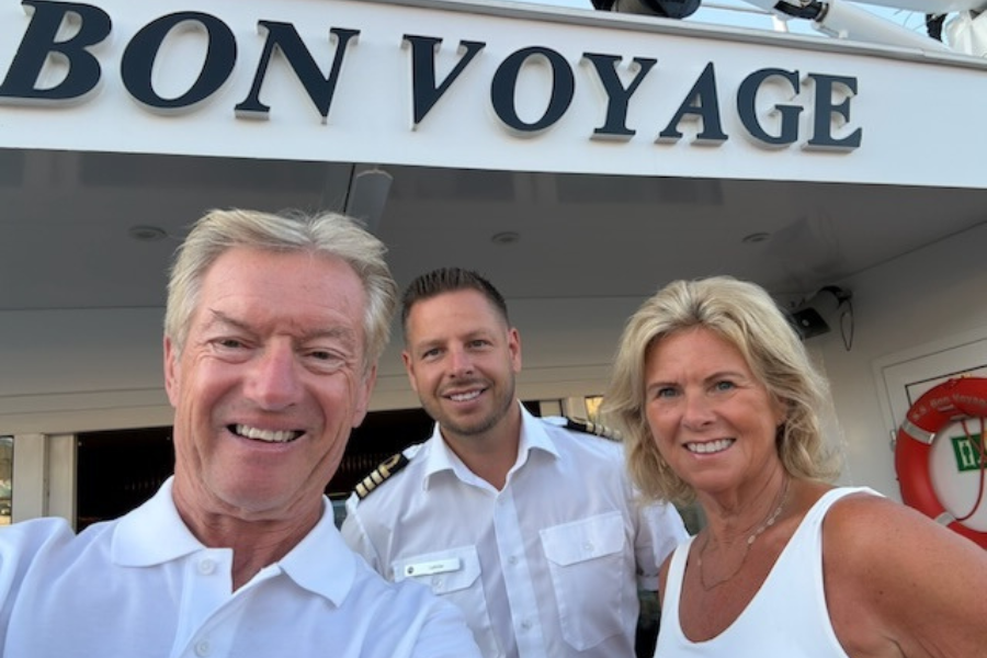Tony-and-barbara-ss-bon-voyage