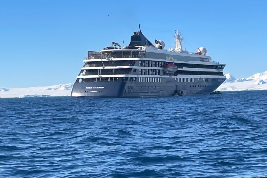 altas-ocean-voyages-world-navigator