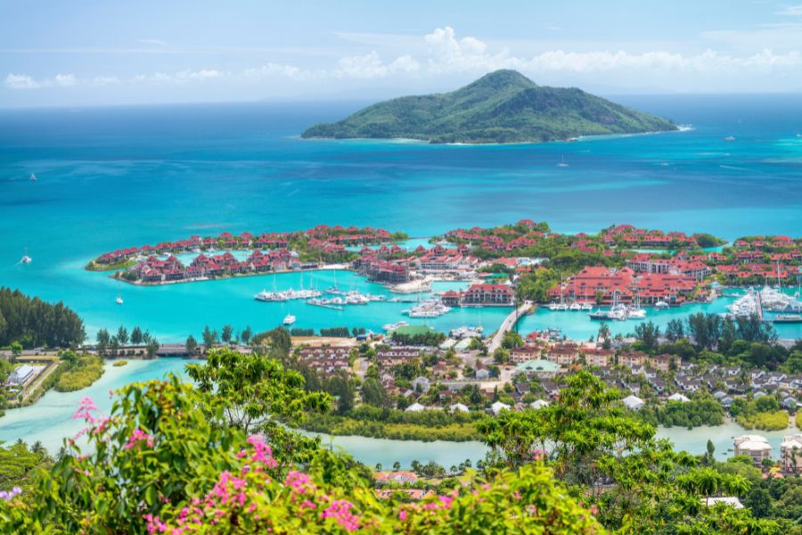 Emerald Cruises Seychelles