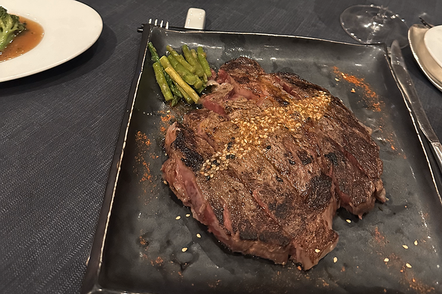 dining-steak