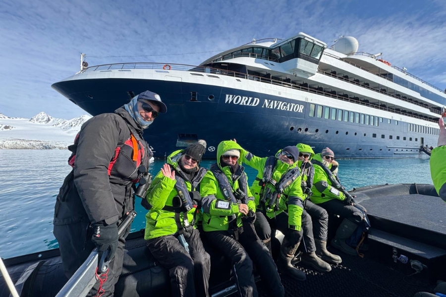 Zodiac tour from World Navigator