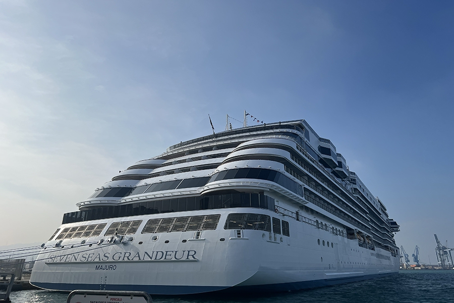 Regent Seven Seas Cruises - Staging
