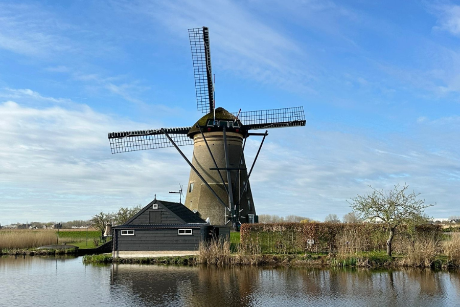 netherlands-windmill