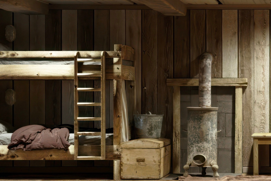 hx-expeditions-1896-suite-1