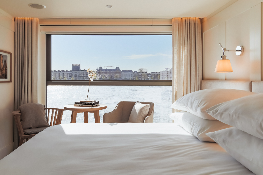 apt-solara-french-balcony-suite