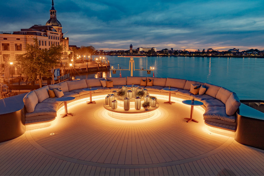 apt-solara-daystar-deck