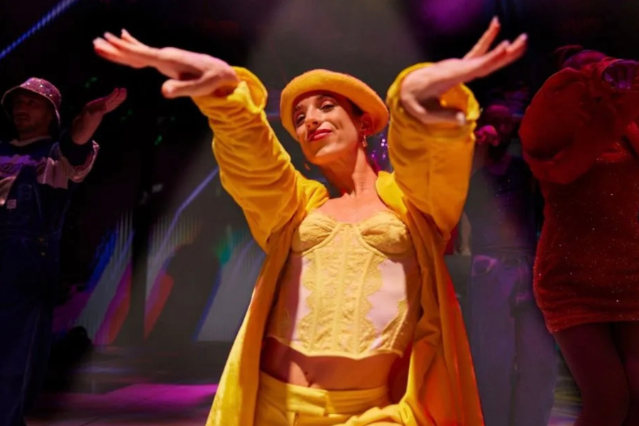 celebrity-cruises-entertainment