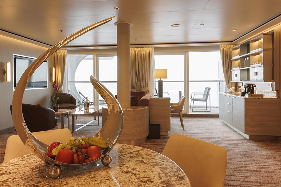 silver-nova-silversea-suite