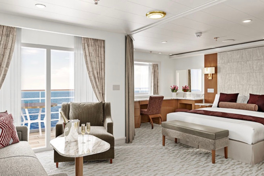 regent-seven-seas-suite