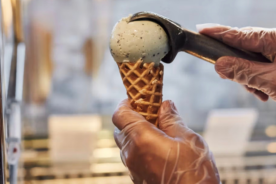 crystal-scoops-ice-cream