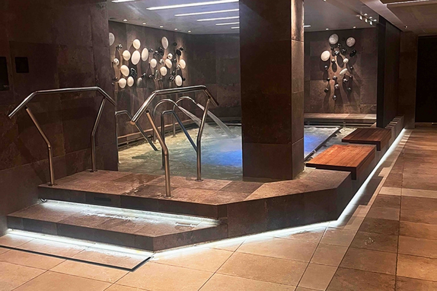 explora-indoor-pool