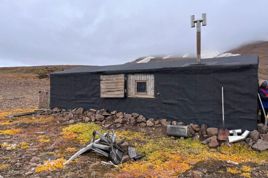 Greenland remote settlements