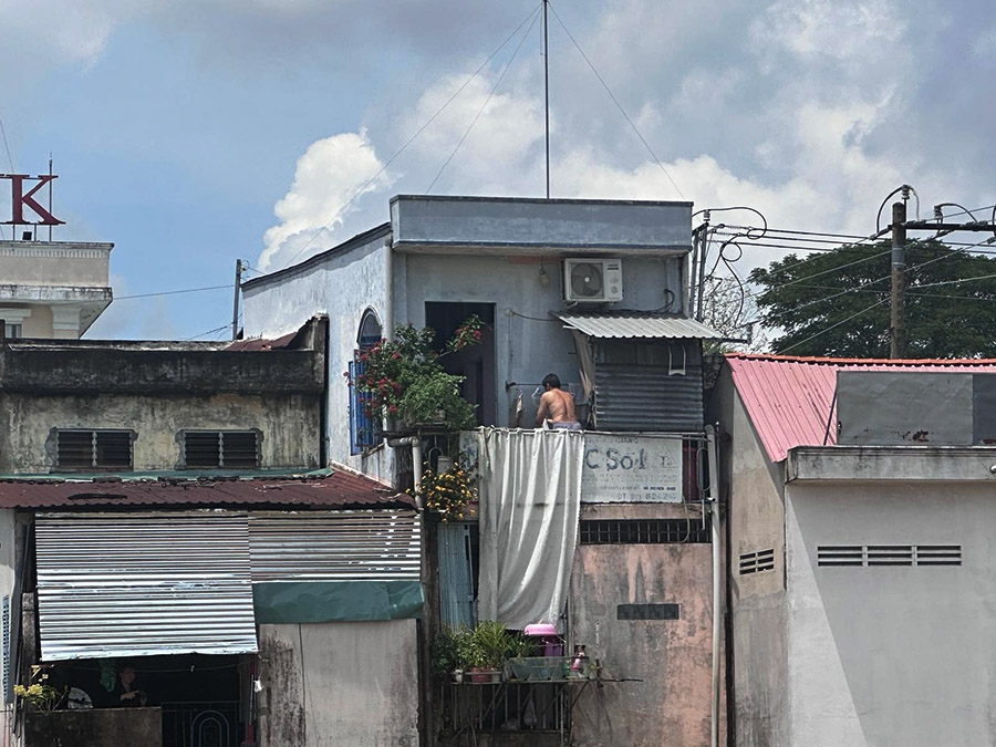 local-houses