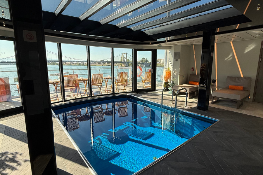 riverside-pool