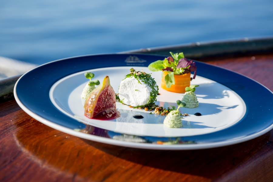 Sea Cloud Dining