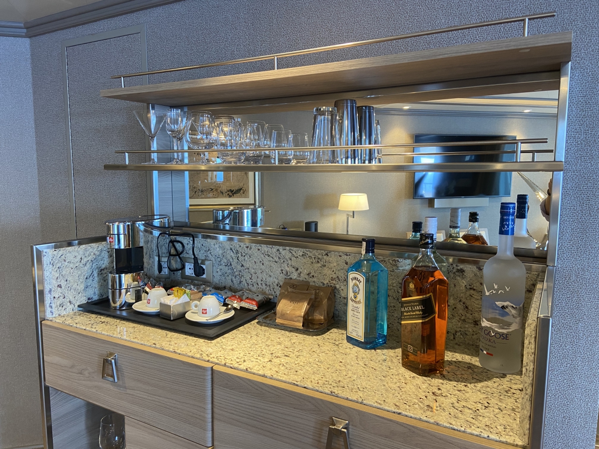 Grand Suite Minibar