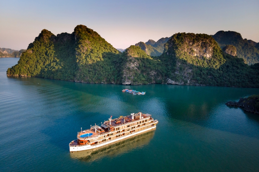 Expedition Cruise