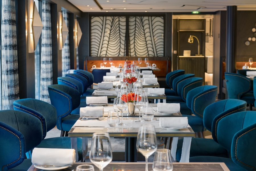 Uniworld SS Victoria Restaurant